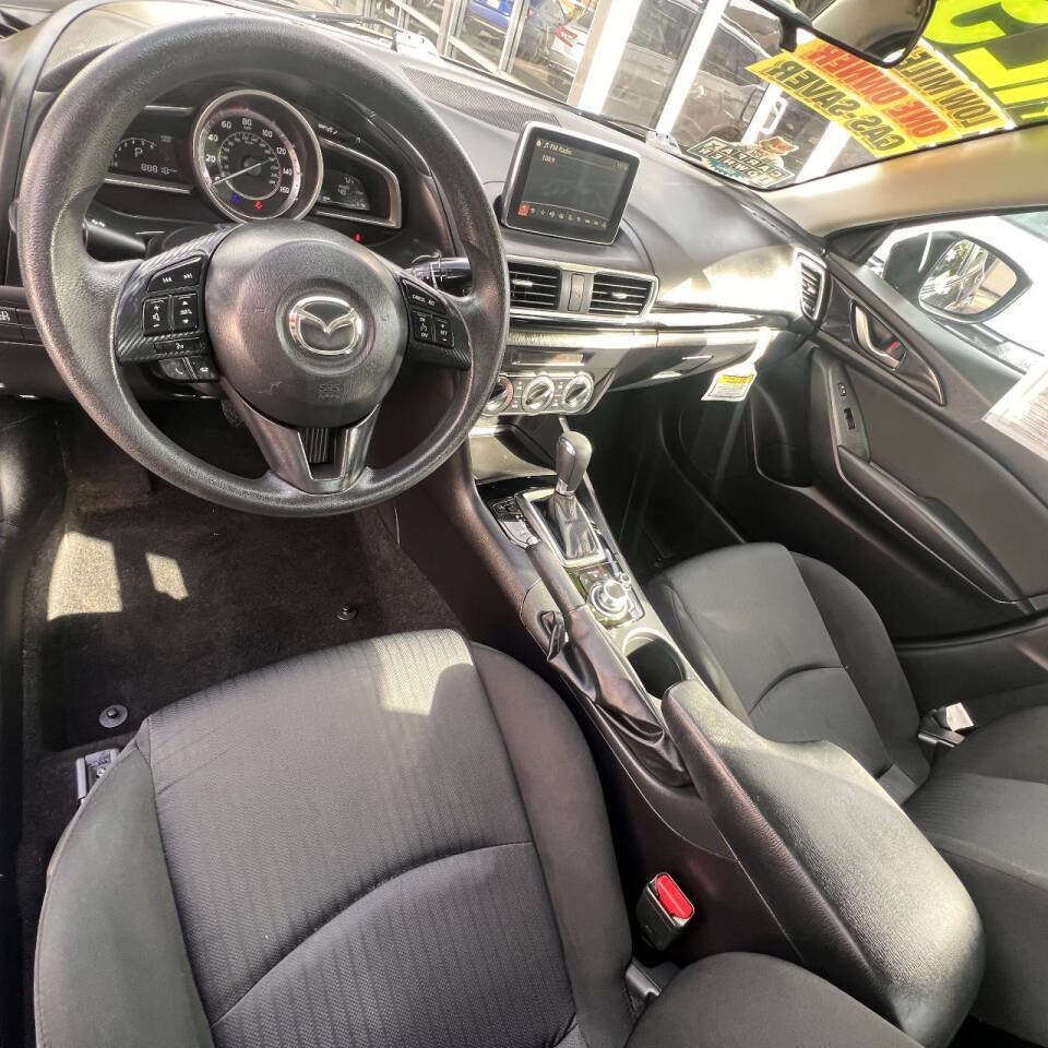 Used 2016 MAZDA MAZDA3 i Sport FWD image 16