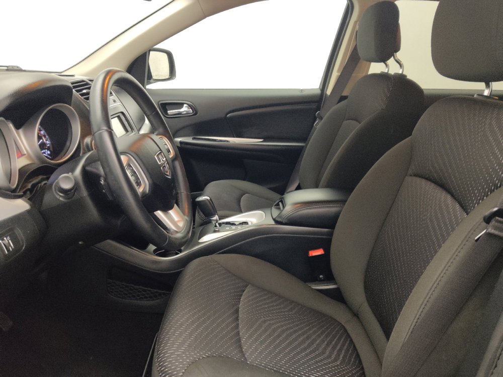Used 2019 Dodge Journey SE w/ Connectivity Group FWD image 17