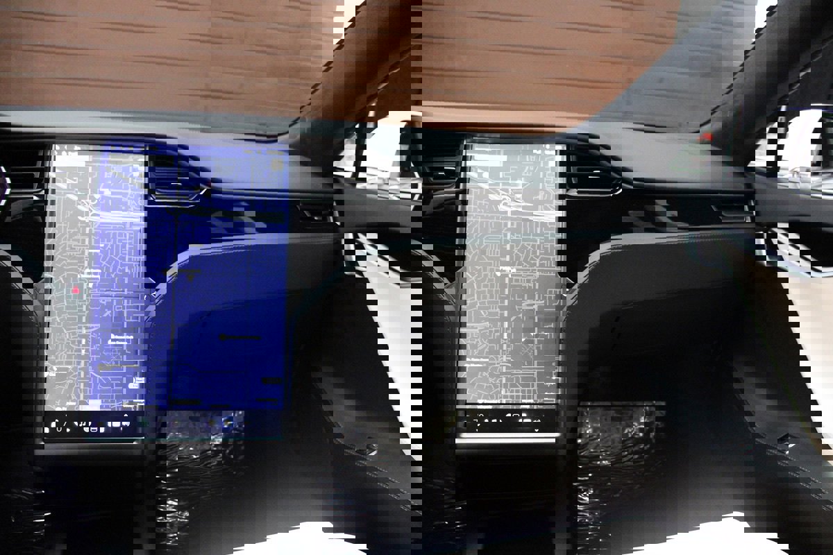 Used 2020 Tesla Model S Long Range AWD image 40