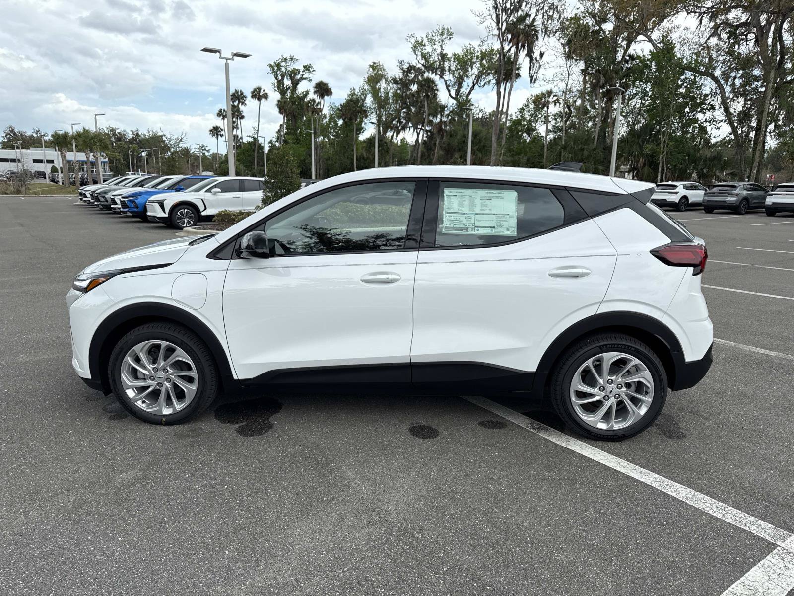 New 2027 Chevrolet Bolt LT w/ Comfort Package FWD image 6