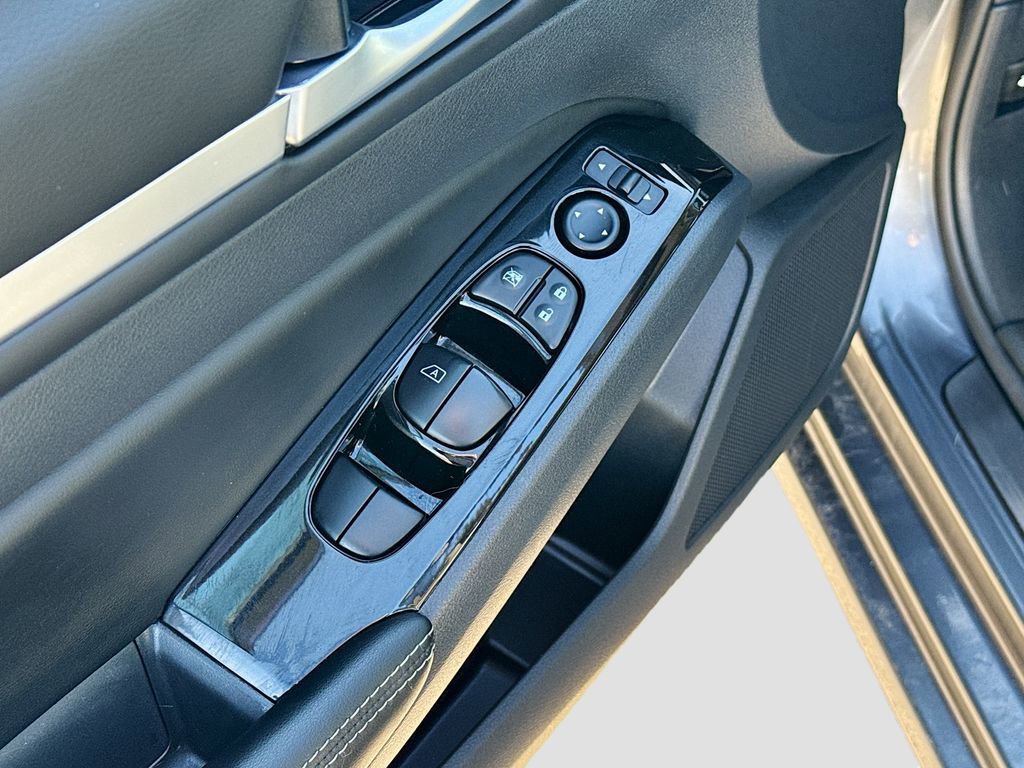 Used 2024 Nissan Altima 2.5 SL image 16