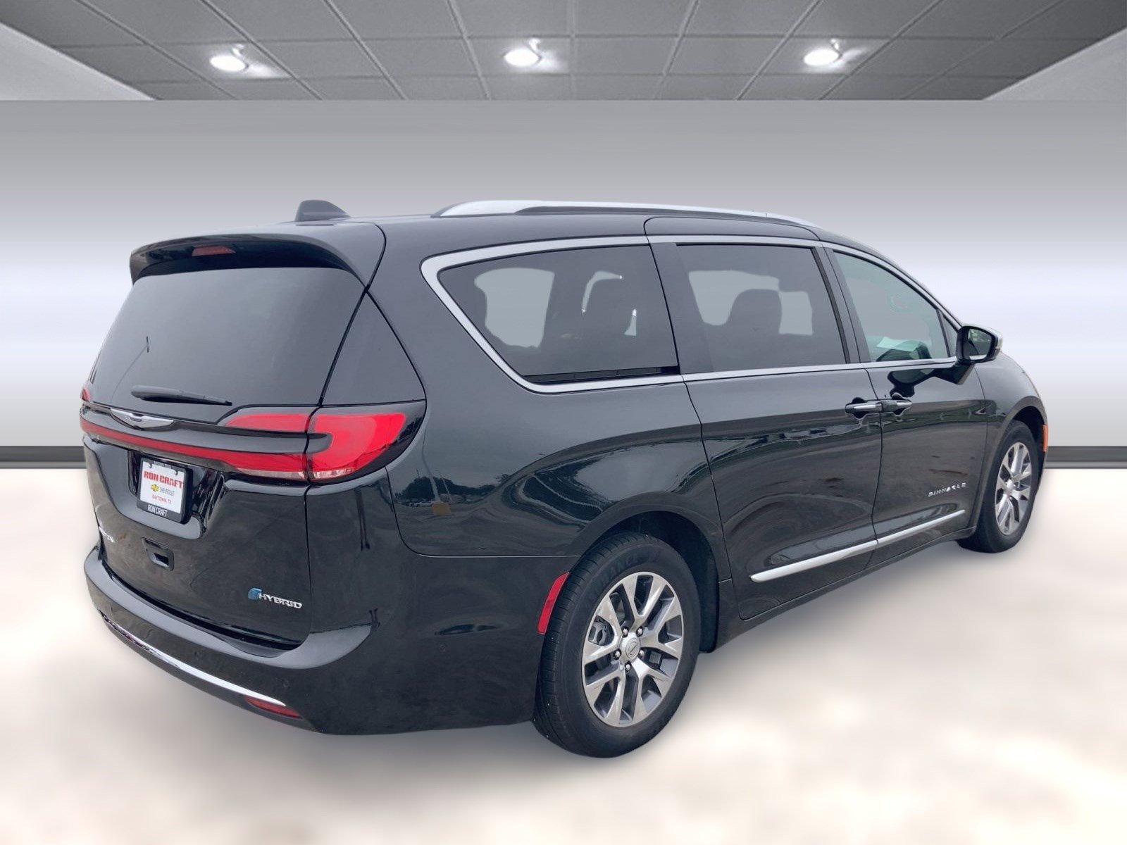 Used 2022 Chrysler Pacifica Pinnacle image 8