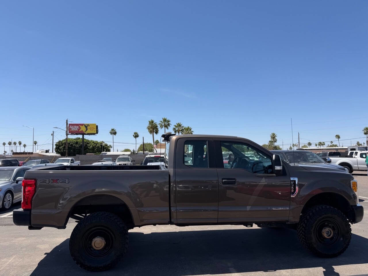 Used 2017 Ford F350 XL w/ Power Equipment Group AWD/4WD image 12