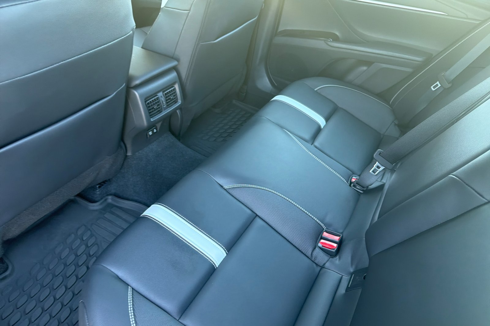 Used 2026 Toyota Camry SE FWD image 16