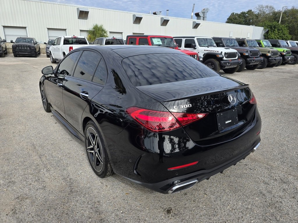 Used 2024 Mercedes-Benz C 300 Sedan image 4