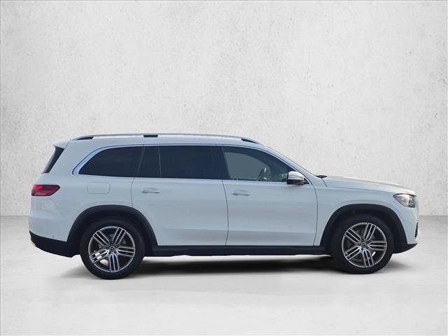 Used 2025 Mercedes-Benz GLS 450 4MATIC image 4