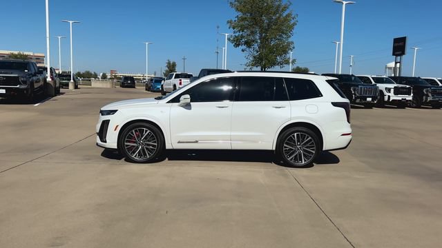 Used 2025 Cadillac XT6 Sport w/ Technology Package AWD/4WD image 6