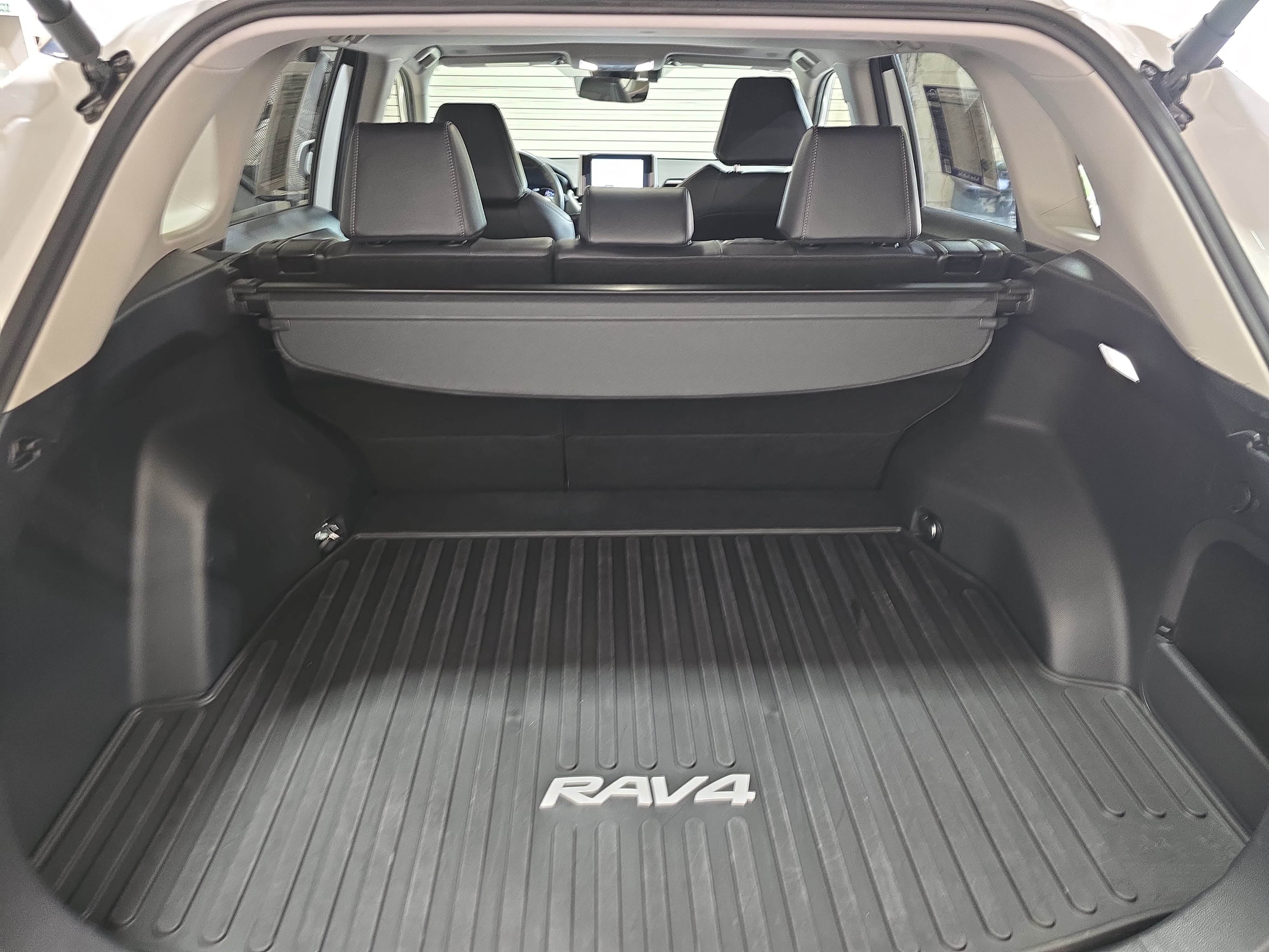 Used 2024 Toyota RAV4 XLE Premium w/ Weather Package AWD/4WD image 12