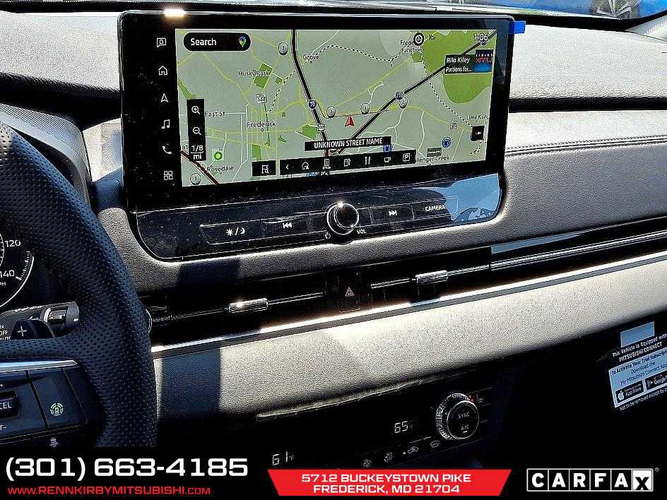 New 2025 Mitsubishi Outlander SE image 11