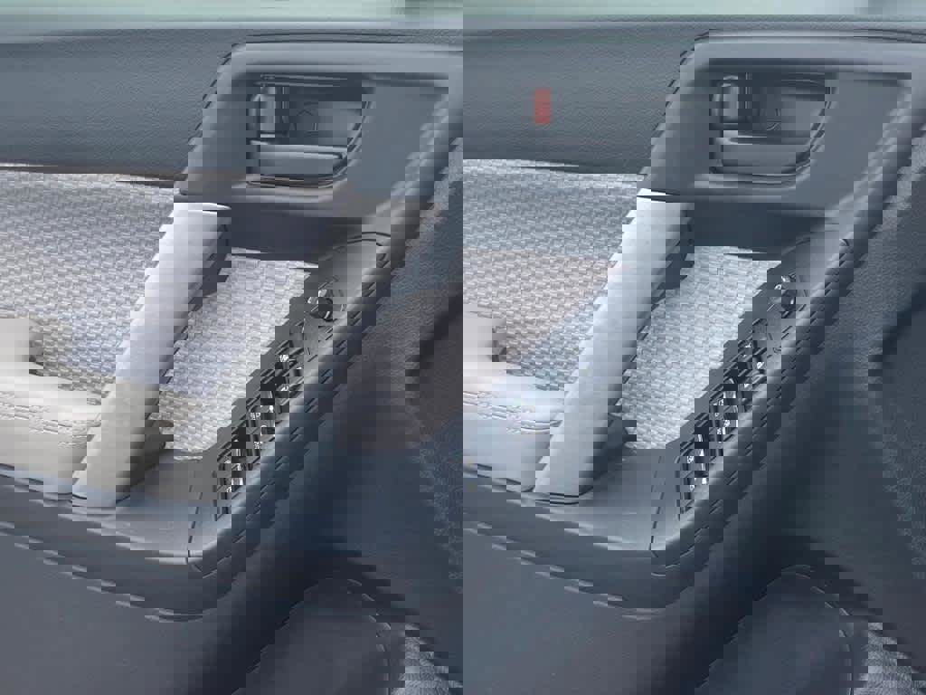 Used 2018 Subaru Forester 2.5i w/ Alloy Wheel Package image 15