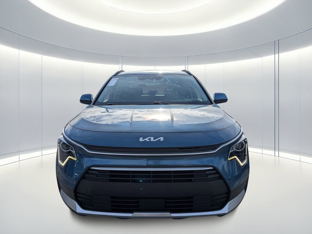 Used 2023 Kia Niro EX w/ EX Cold Weather Package image 9