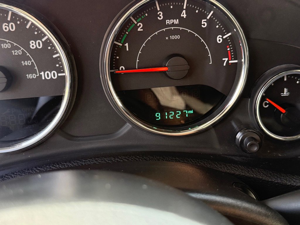 Used 2017 Jeep Wrangler Sahara image 13