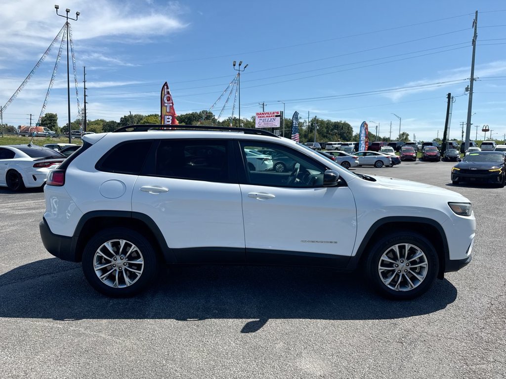 Used 2022 Jeep Cherokee Latitude Lux w/ Sun & Sound Group AWD/4WD image 14