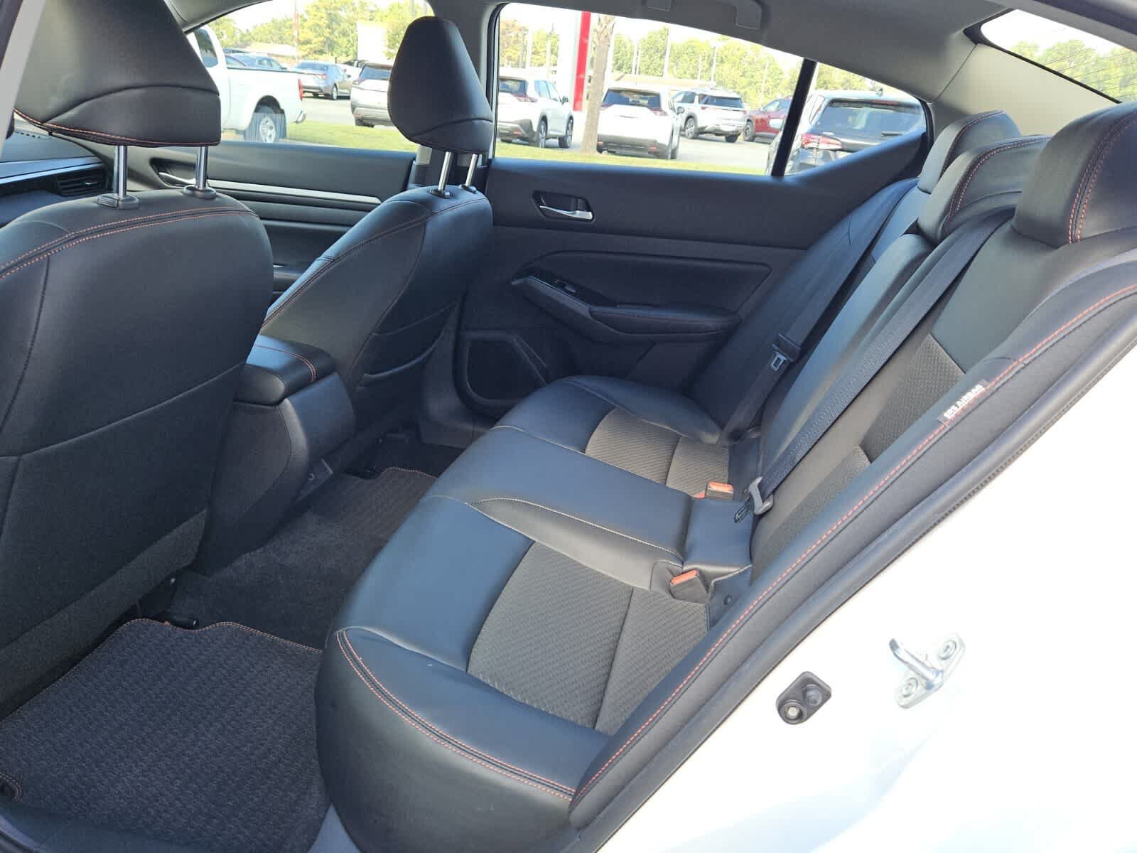 Used 2024 Nissan Altima 2.5 SR AWD/4WD image 4