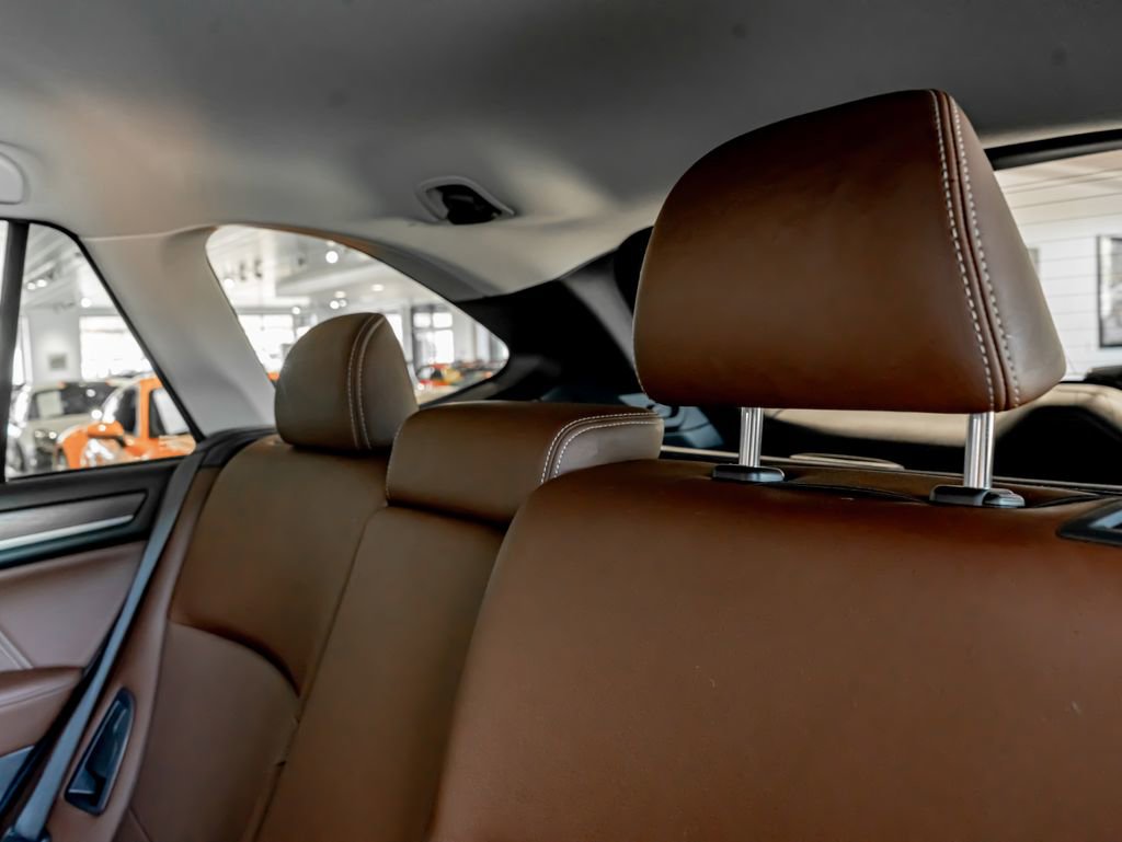 Used 2018 Subaru Outback 3.6R Touring image 25