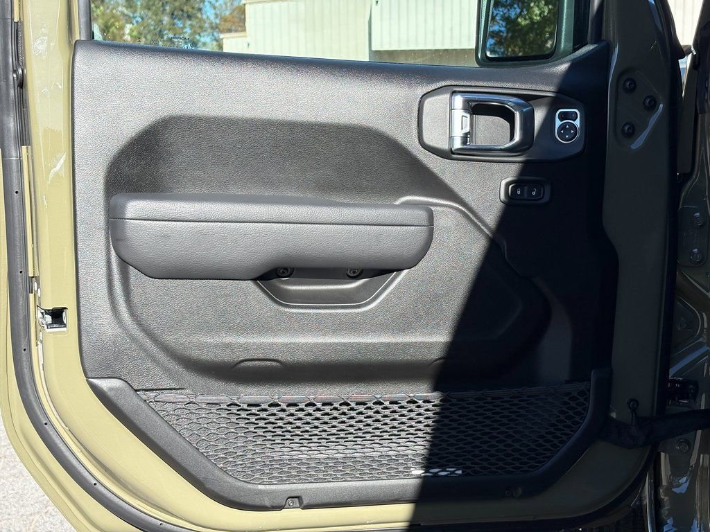 New 2026 Jeep Wrangler Sport S image 32