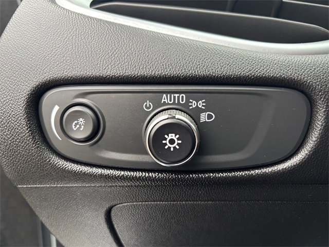 Used 2023 Chevrolet Malibu LT image 18