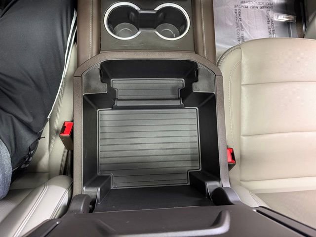 Used 2021 GMC Yukon SLT w/ SLT Premium Package image 40