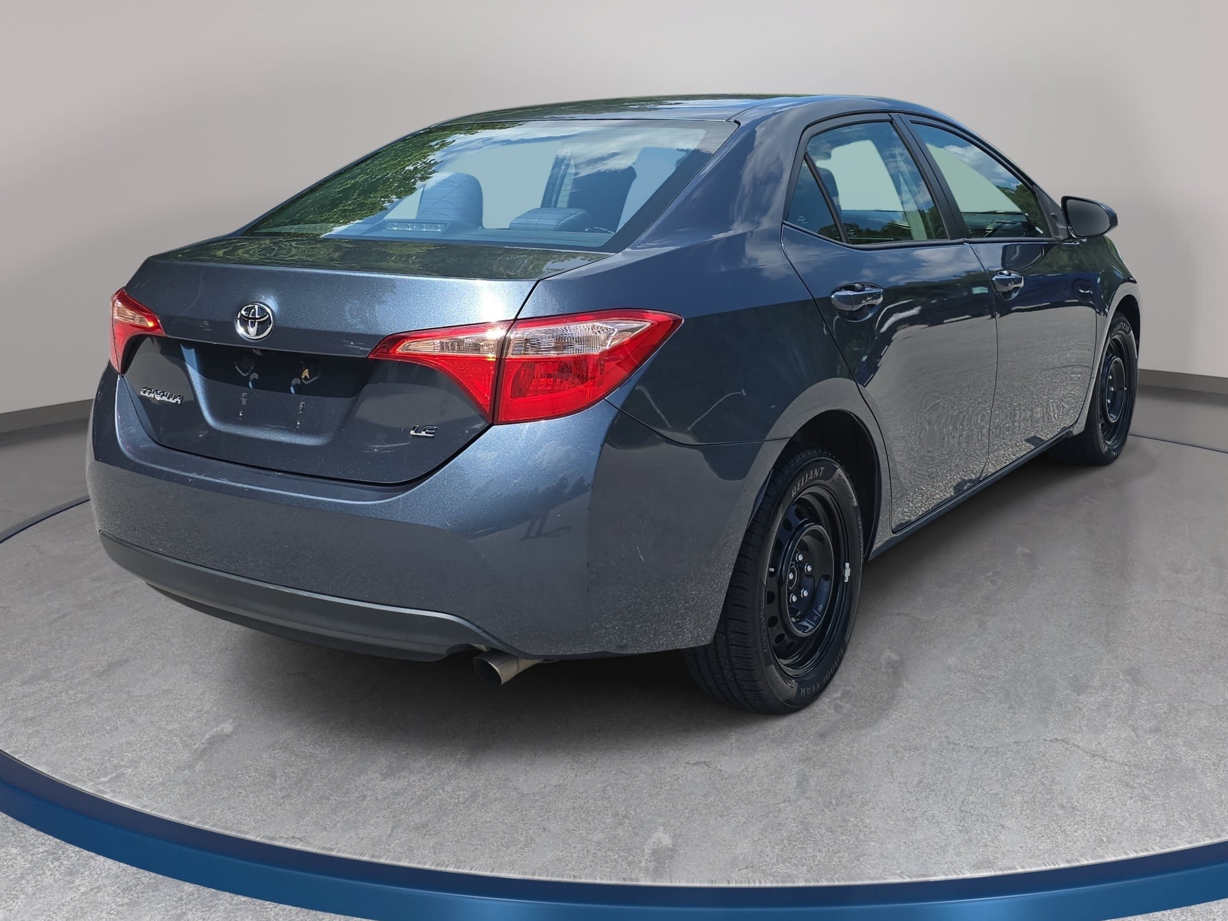 Used 2019 Toyota Corolla LE FWD image 5