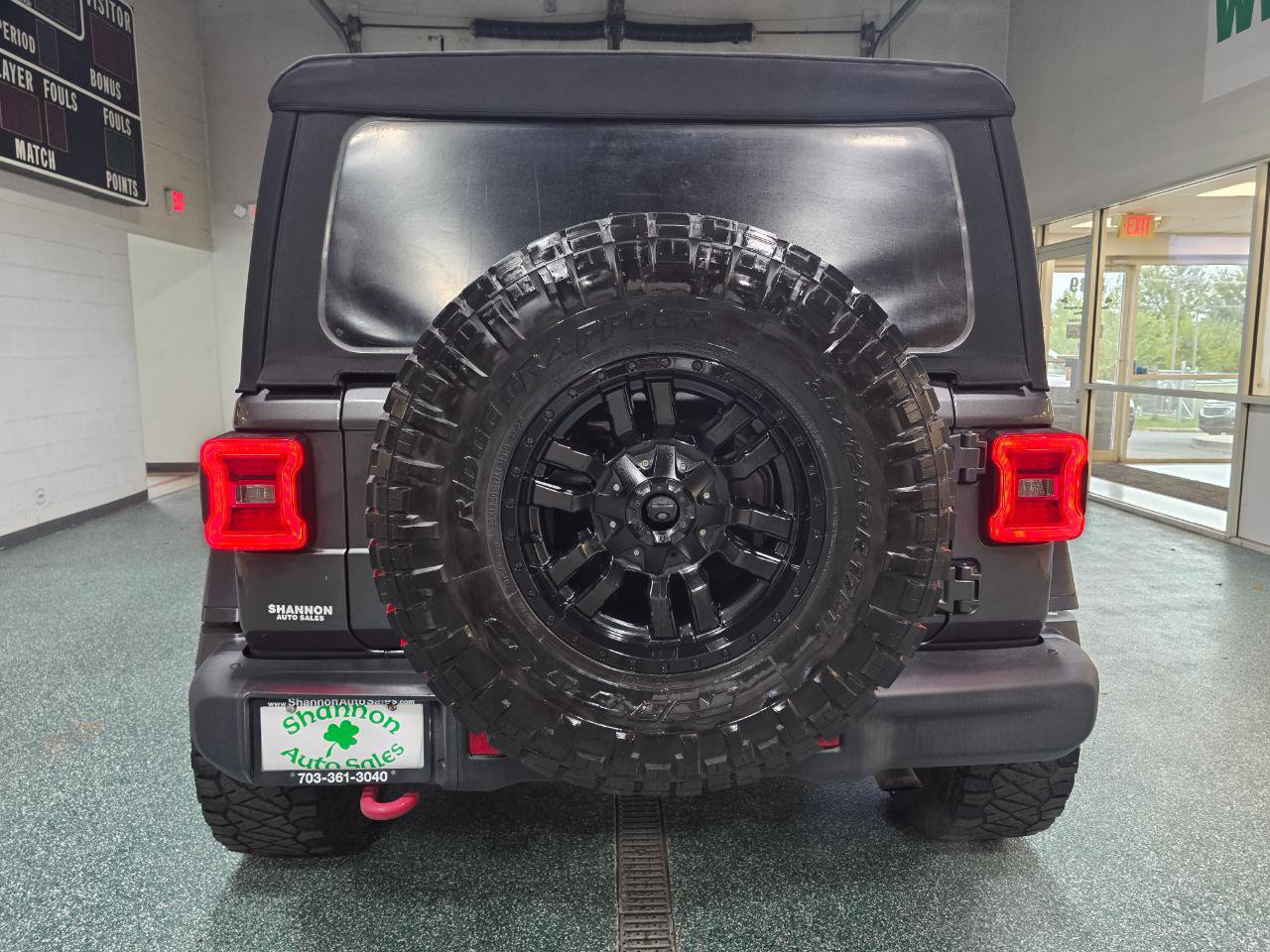 Used 2019 Jeep Wrangler Unlimited Rubicon AWD/4WD image 9