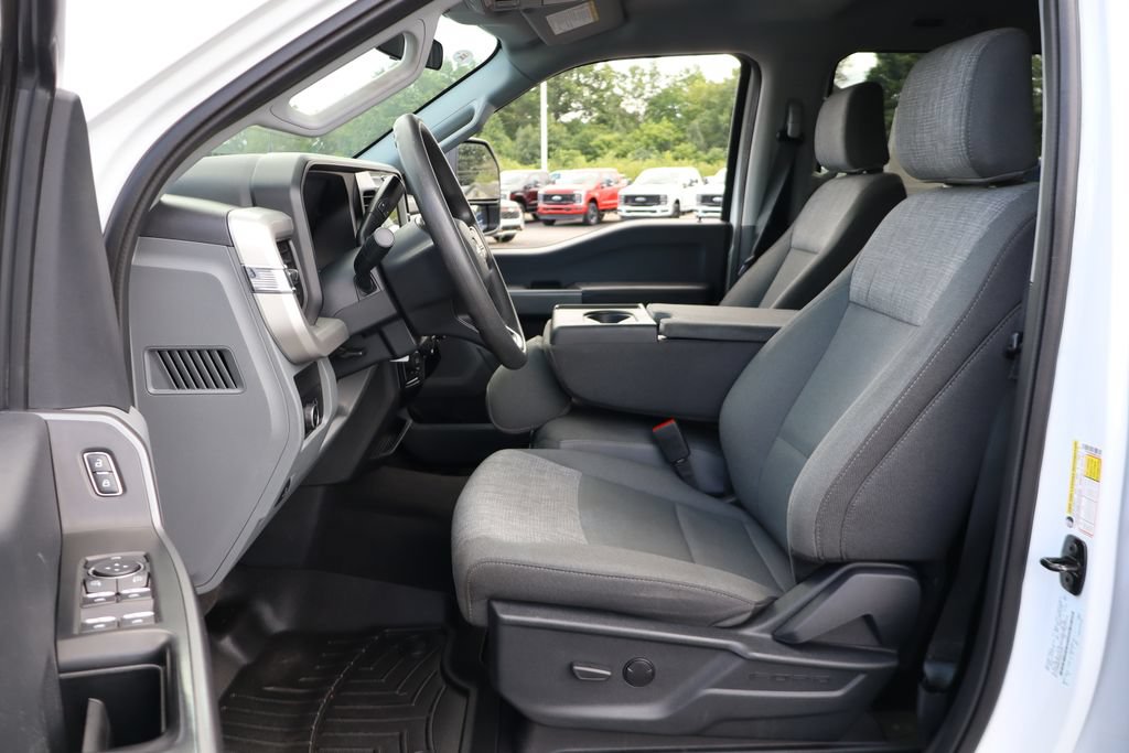 Used 2025 Ford F250 XLT AWD/4WD image 22