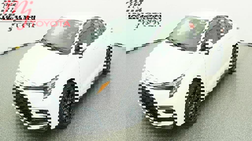 New 2026 Toyota Corolla SE image 1