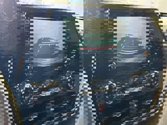 Used 2022 Toyota Highlander XLE image 22