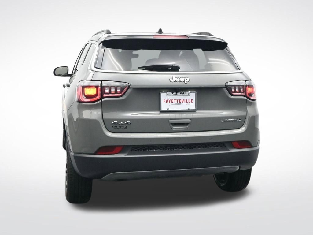 Used 2024 Jeep Compass Limited image 9