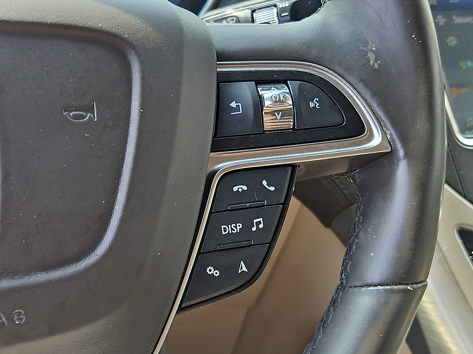 Used 2020 Lincoln Nautilus FWD w/ Equipment Group 101A image 22