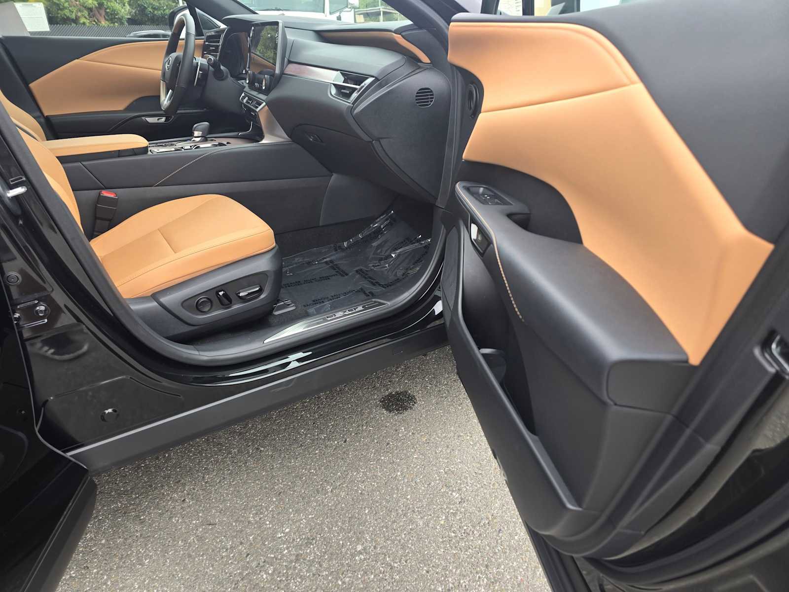 Certified 2025 Lexus RX 350h image 10