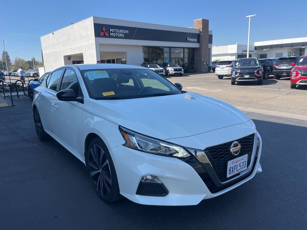 Used 2021 Nissan Altima 2.5 SR image 3