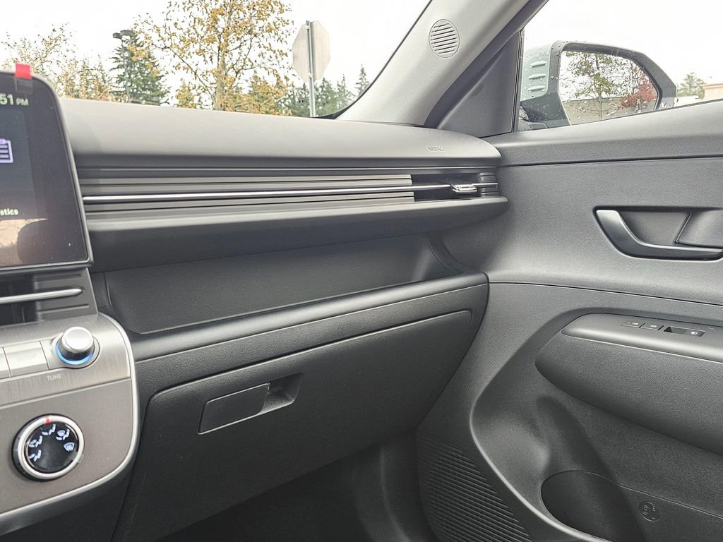 New 2026 Hyundai Kona SE AWD/4WD image 21