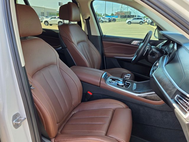 Used 2021 BMW X7 xDrive40i w/ Executive Package AWD/4WD image 22