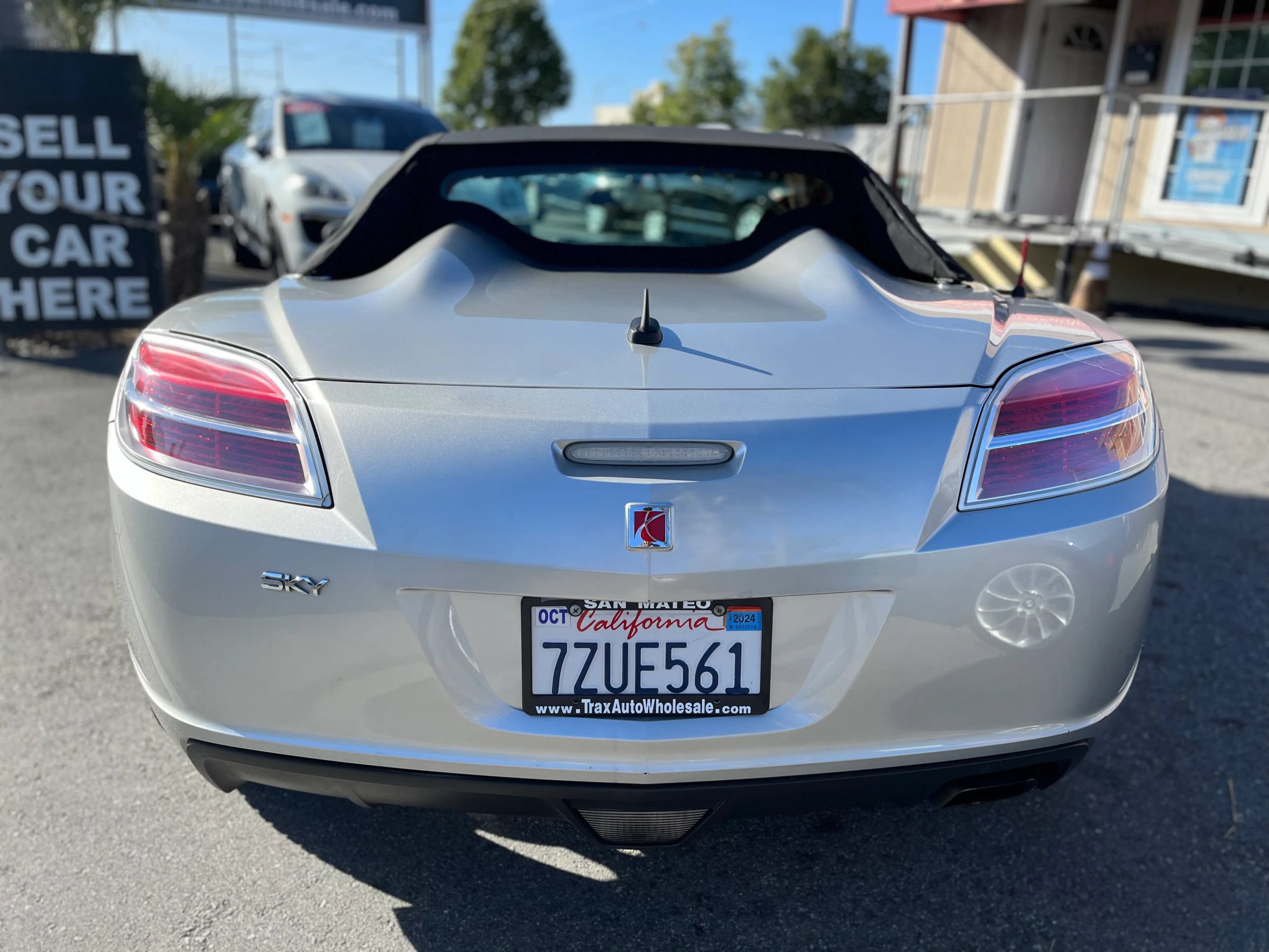 Used 2008 Saturn Sky w/ Premium Trim Package RWD image 8