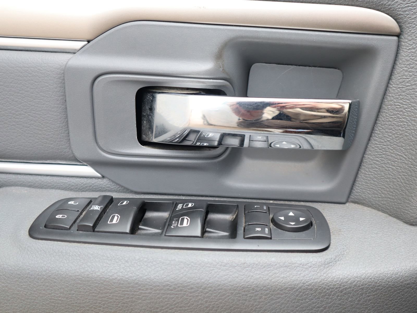 Used 2016 RAM 1500 Big Horn AWD/4WD image 33