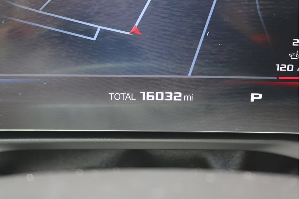 Used 2024 BMW M2 w/ Lighting Package RWD image 25