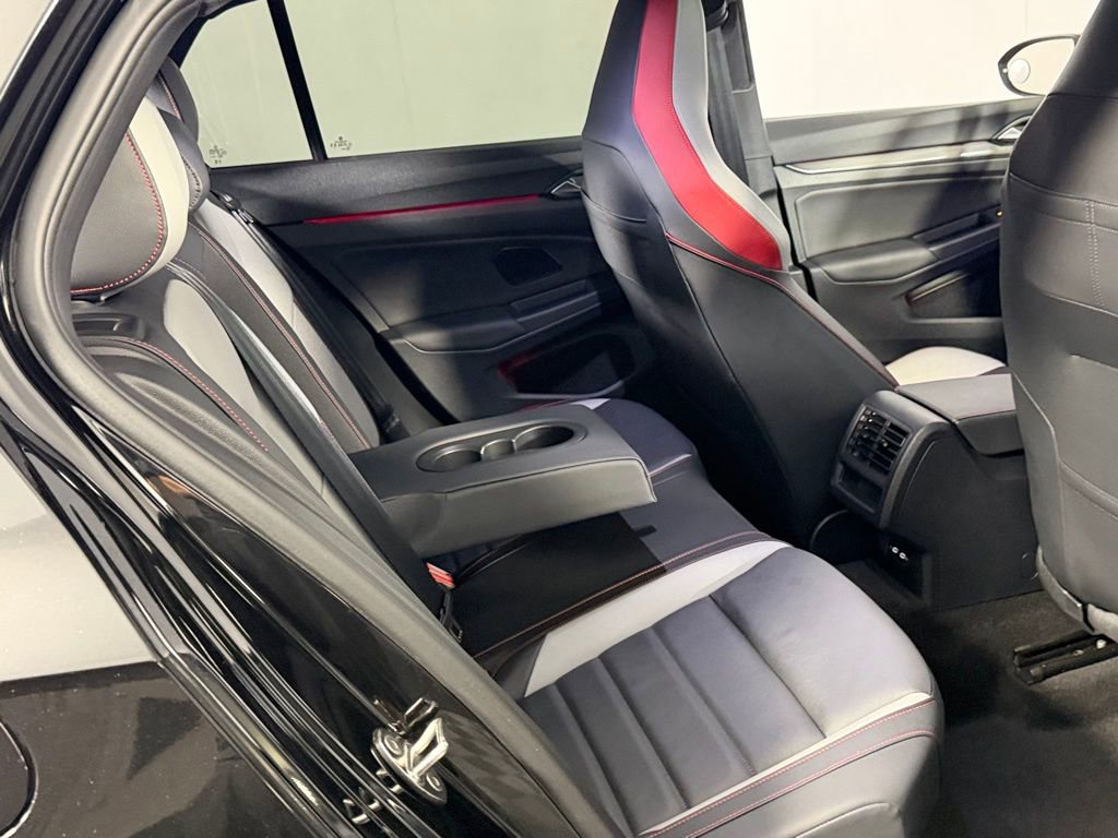 Used 2024 Volkswagen GTI SE w/ SE Leather Seats Package image 28