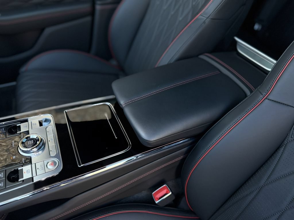 Used 2023 Bentley Flying Spur W12 AWD/4WD image 38