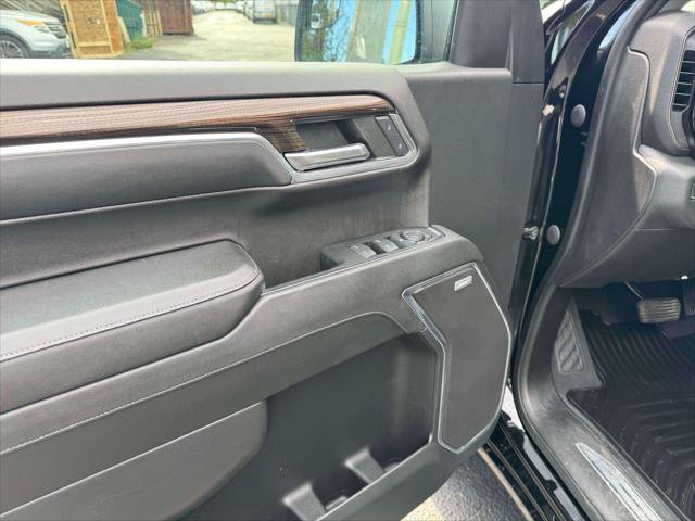 Used 2023 Chevrolet Silverado 1500 RST w/ Convenience Package II AWD/4WD image 16