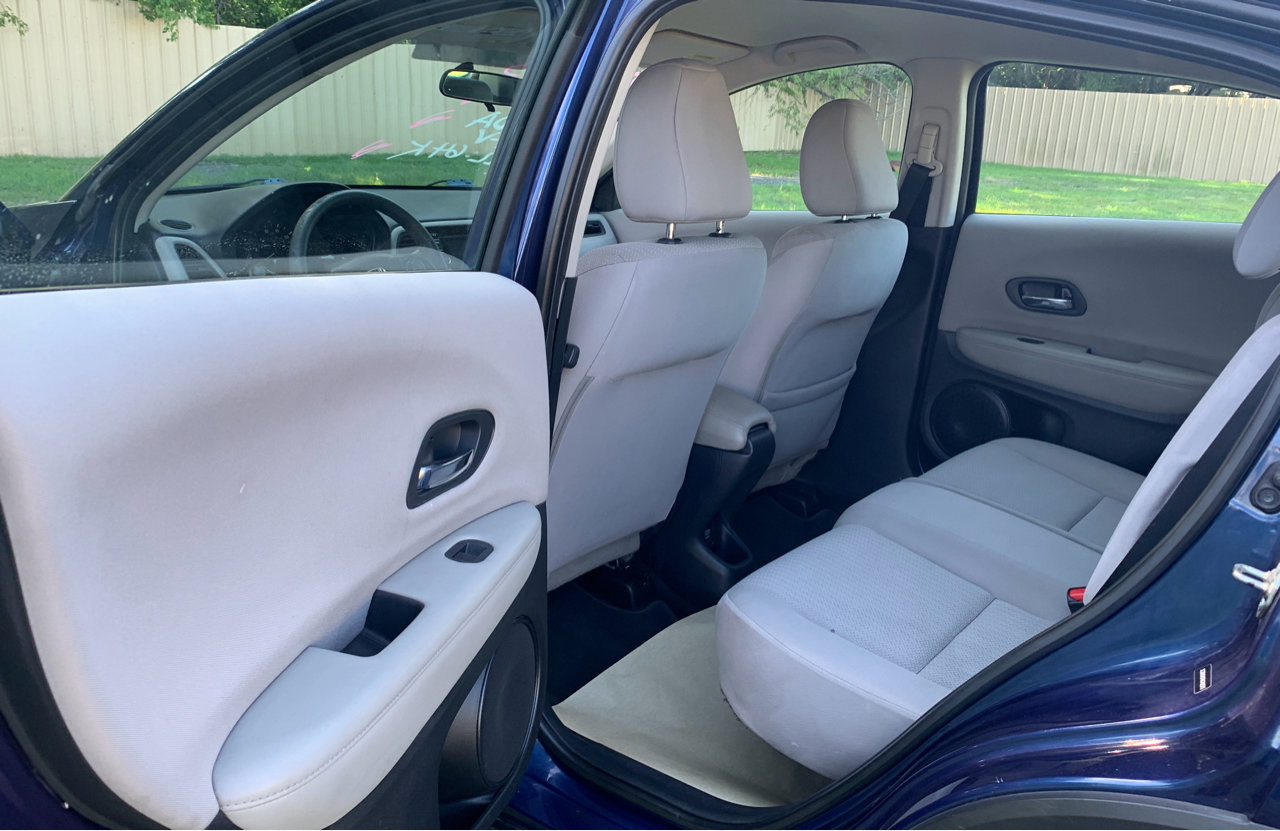 Used 2017 Honda HR-V LX image 13