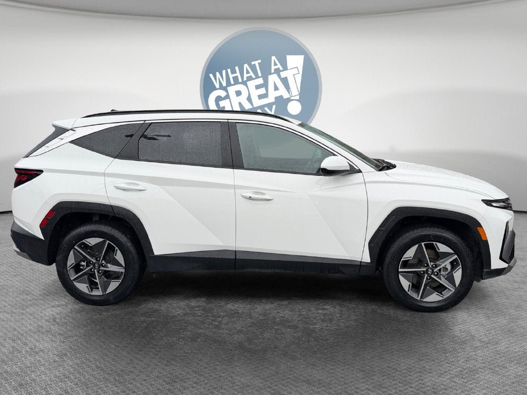 Used 2026 Hyundai Tucson SEL AWD/4WD image 2