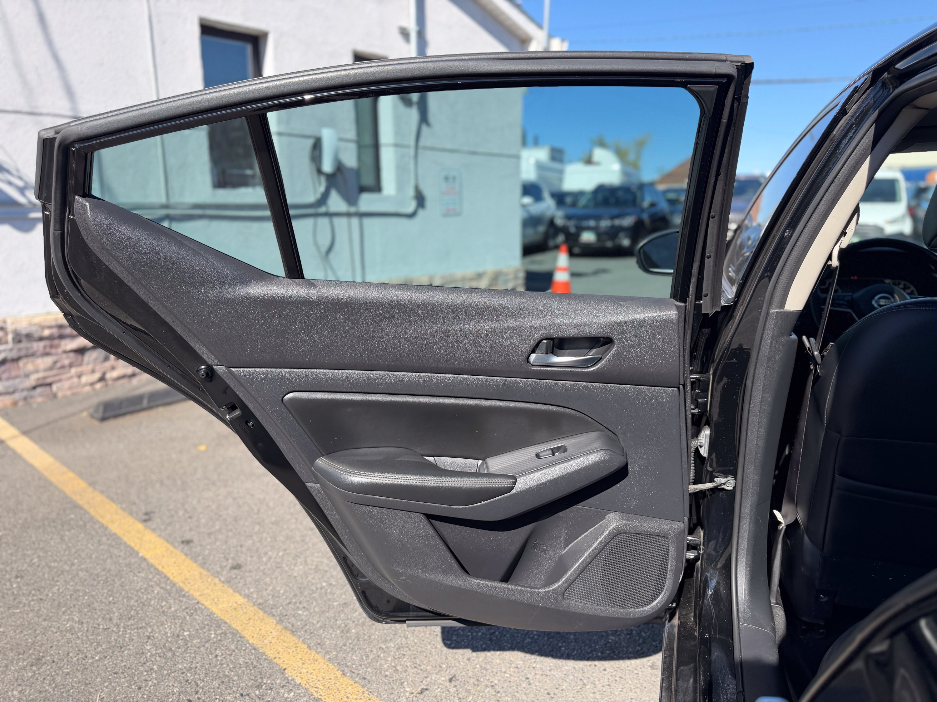 Used 2019 Nissan Altima 2.5 Platinum AWD/4WD image 16