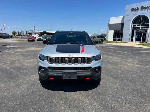 Certified 2025 Jeep Compass Trailhawk AWD/4WD image 2
