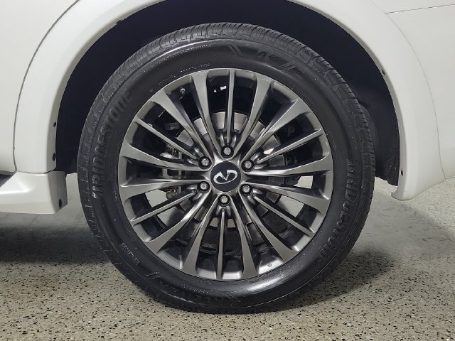 Used 2023 INFINITI QX80 Sensory w/ Cargo Package RWD image 8