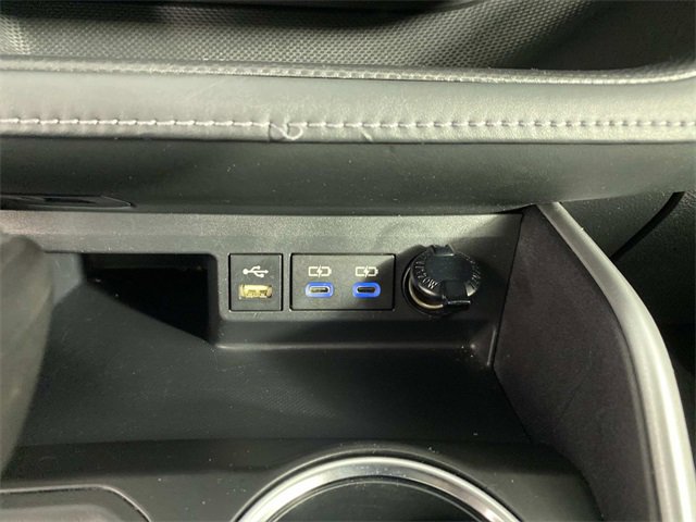 Used 2022 Toyota Highlander XLE image 25