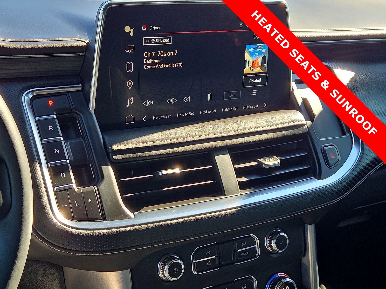 Used 2023 GMC Yukon SLT w/ SLT Luxury Package image 18