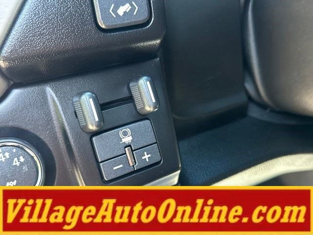 Used 2016 GMC Yukon Denali w/ Open Road Package AWD/4WD image 20