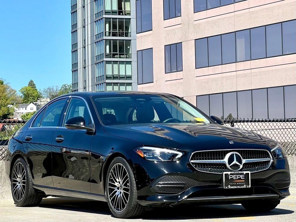 Used 2022 Mercedes-Benz C 300 4MATIC Sedan image 1
