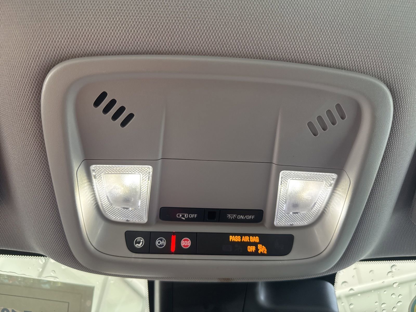 Used 2023 Chevrolet Malibu LT image 32