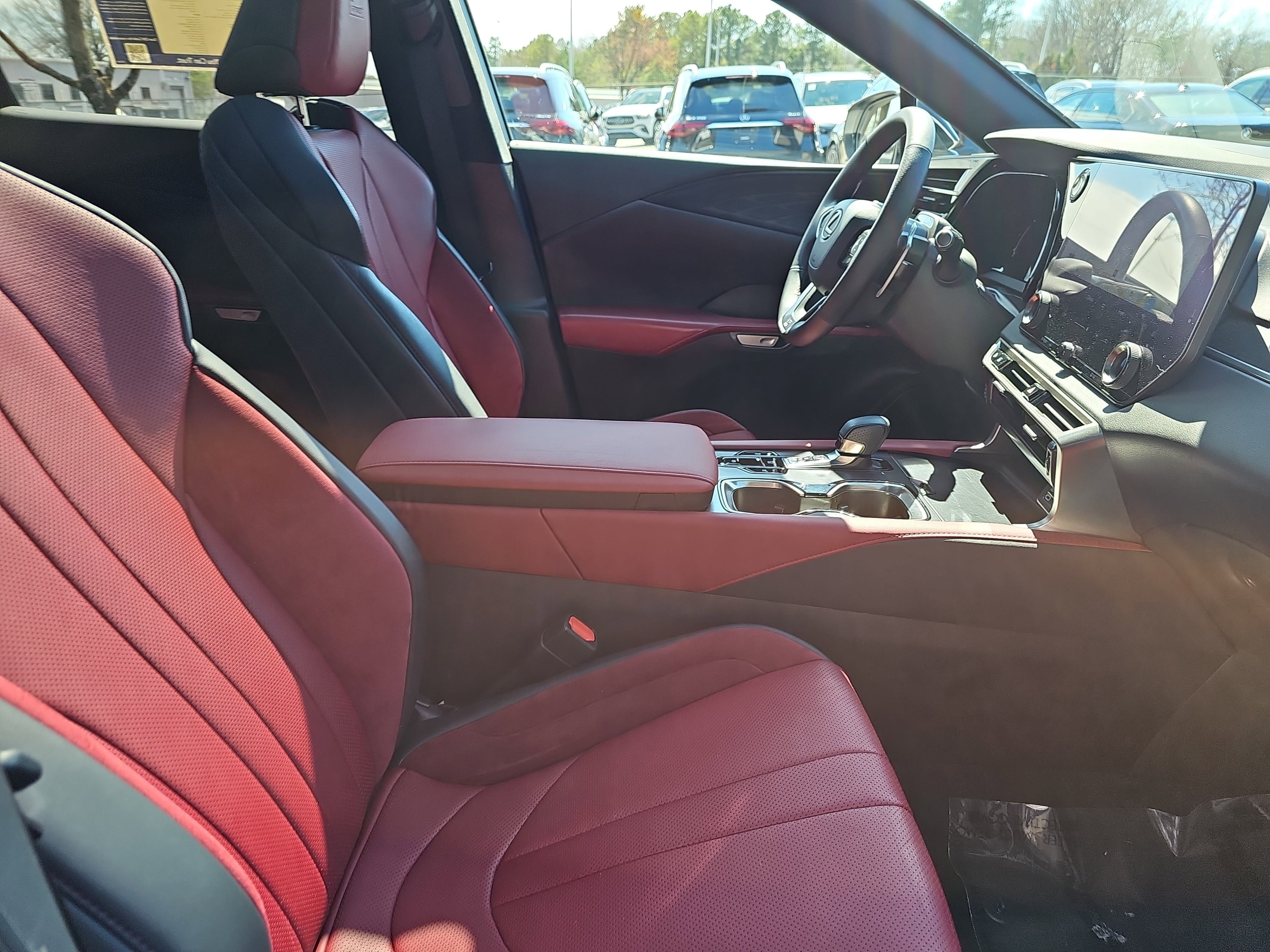 Used 2023 Lexus RX 500h F Sport w/ Accessory Package (Z1) image 10